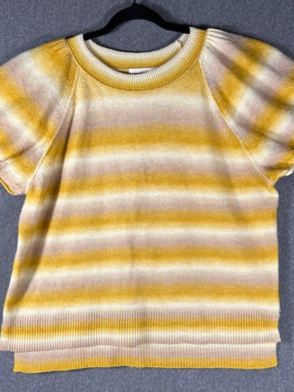 Universal Thread Sz L Pullover Sweater Maize Lavender Stripe Puff Short Sleeves